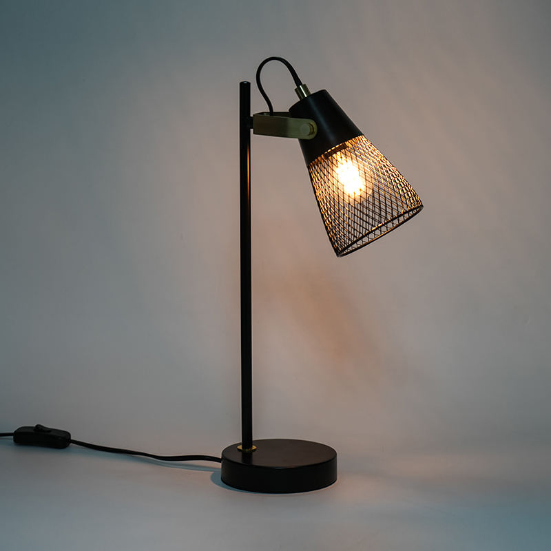 Отель спальня металлическая полость железной настольной лампы