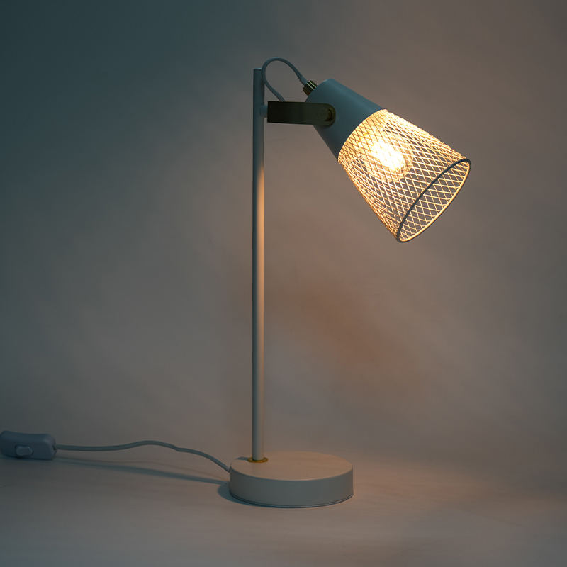 Отель спальня металлическая полость железной настольной лампы