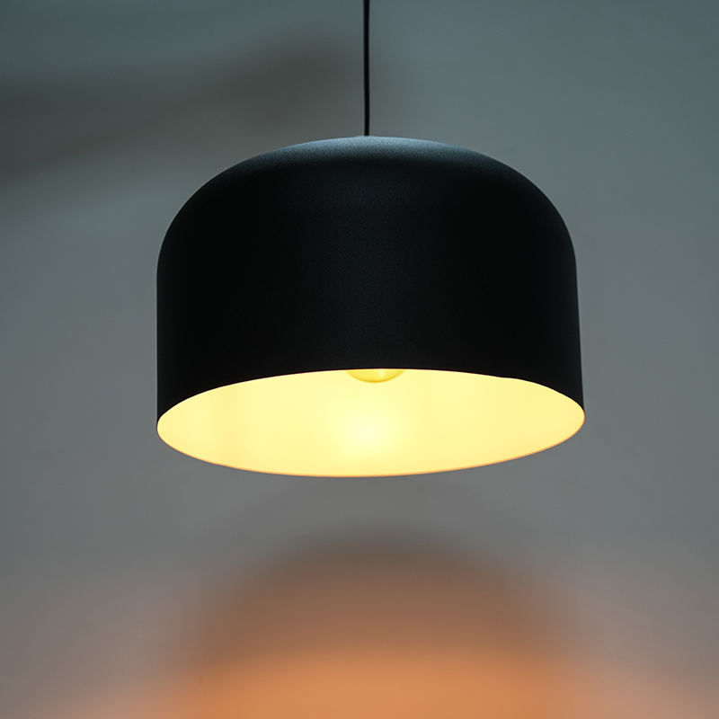 Винтажная блэк -металлическая люстра купола