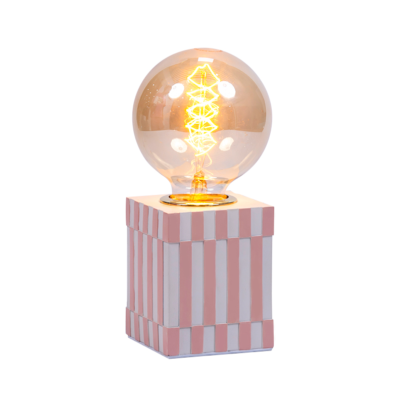 Творческая настольная лампа атмосферной смолы Cube (основание смолы)